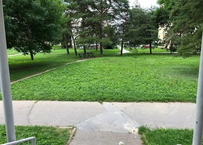 Jedenast.sk, Námestie Kozmonautov 5 Apartamento *