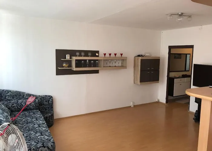 Apartamento Jedenast.sk, Námestie Kozmonautov 5 *